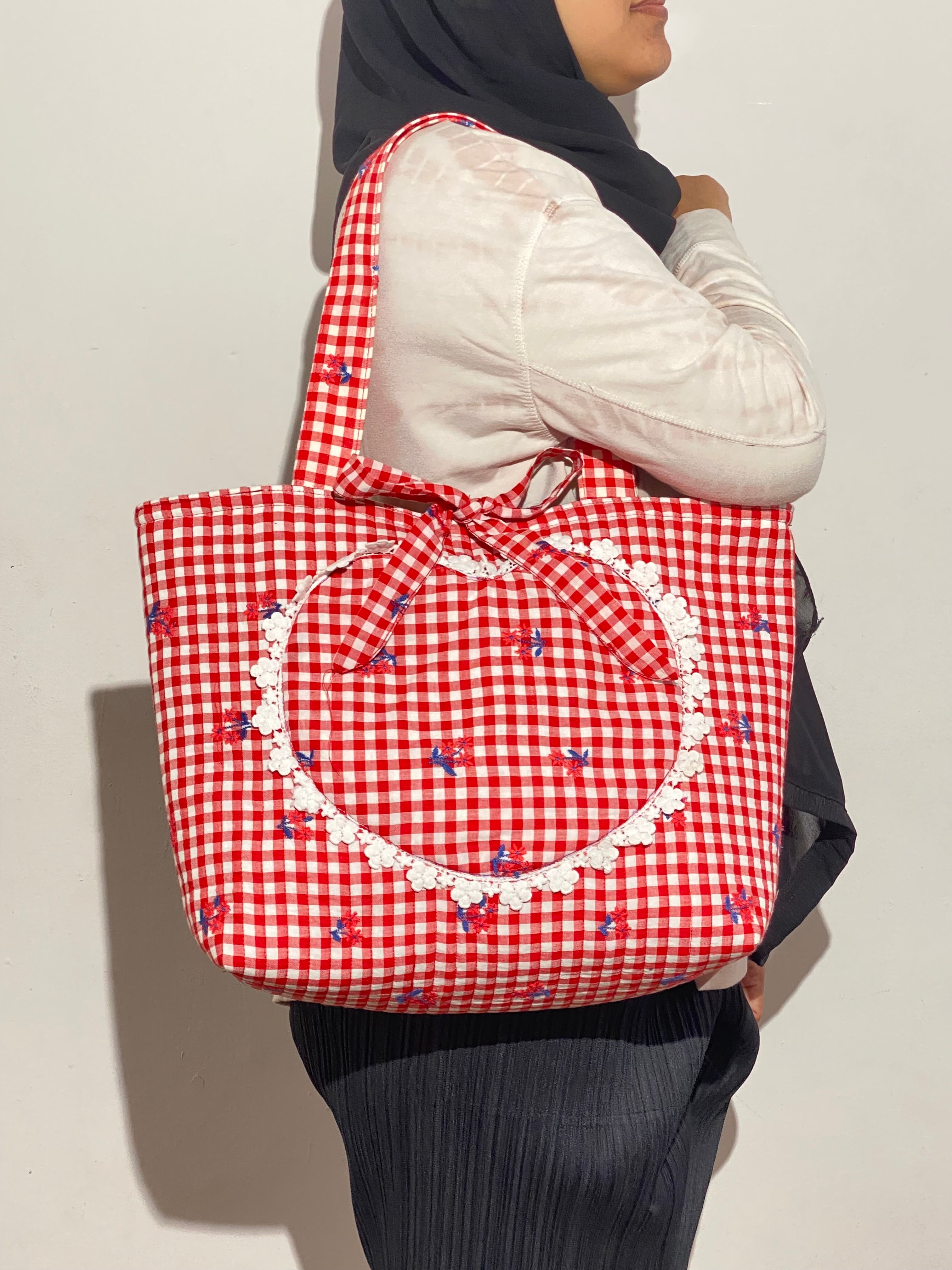 Red Gingham Blossom Tote